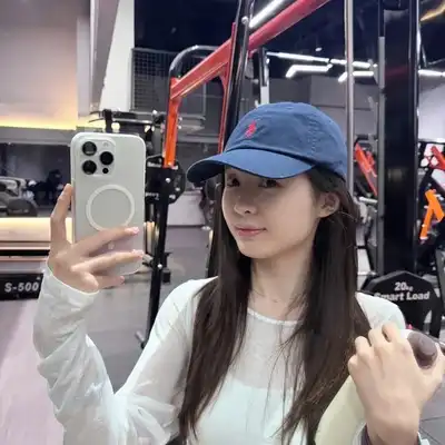 罗雅英
